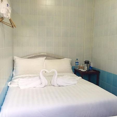 Pandora Motel Янгон Екстериор снимка